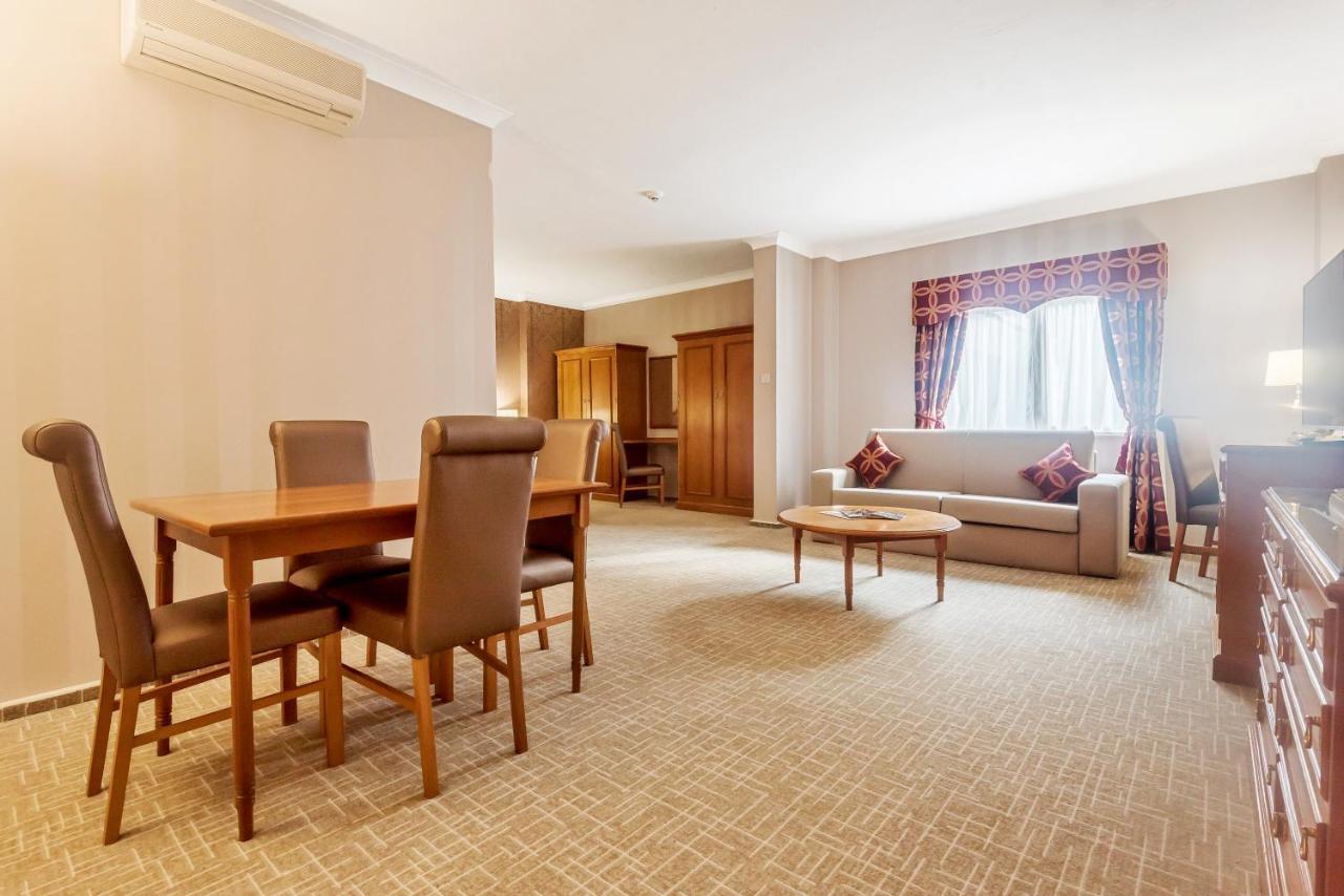 Coppid Beech Hotel Bracknell Exterior foto